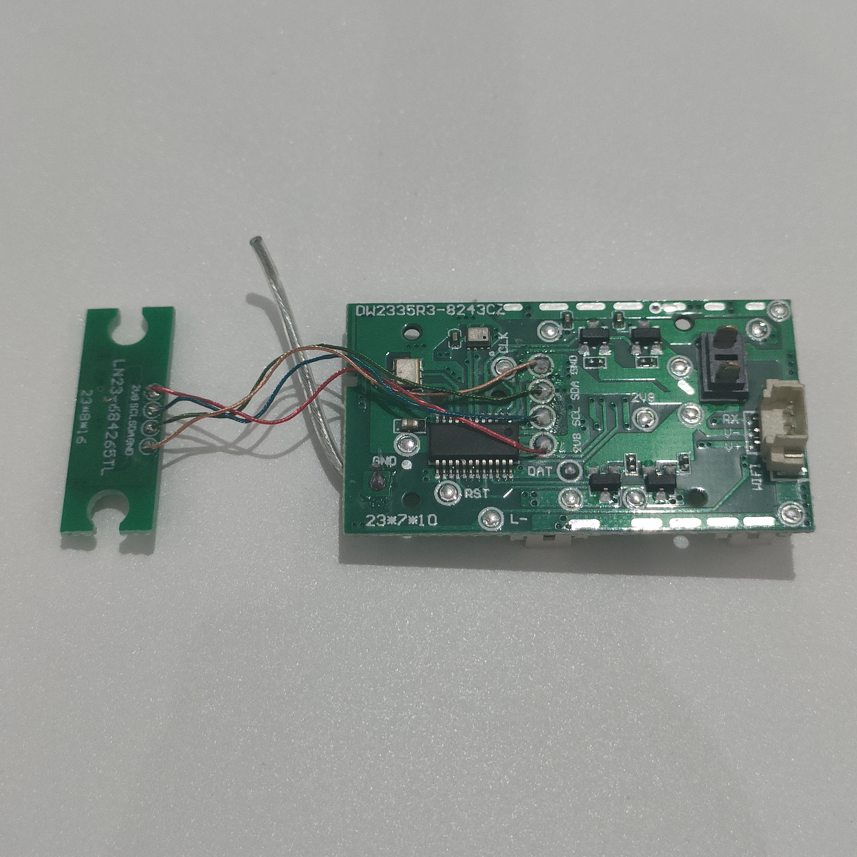 Receiver Board DW2335R3-8243CZ - Drone Rc E99 Pro のレビューと価格